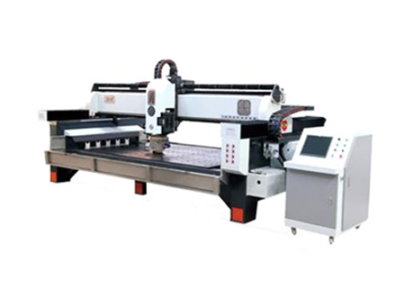 Glass engraving center